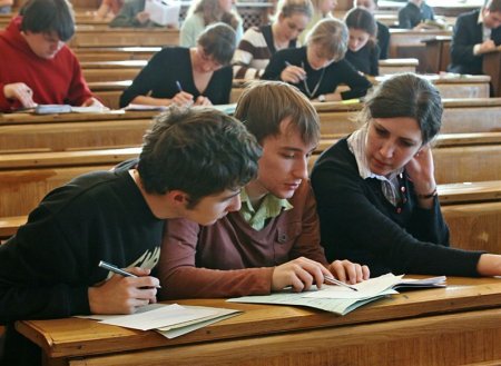Крымские абитуриенты могут учиться в Херсоне