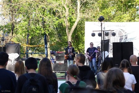 29 апреля 2017 года в Херсоне состоялся фестиваль авторской музыки Рок-поток под открытым небом